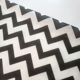 TNT-EST-CHEVRON-PRETO-140CM-X-100CM-UN-638323
